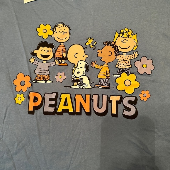 Love Tribe Peanuts Crop Tee - NWT - Size XL - Picture 6 of 9